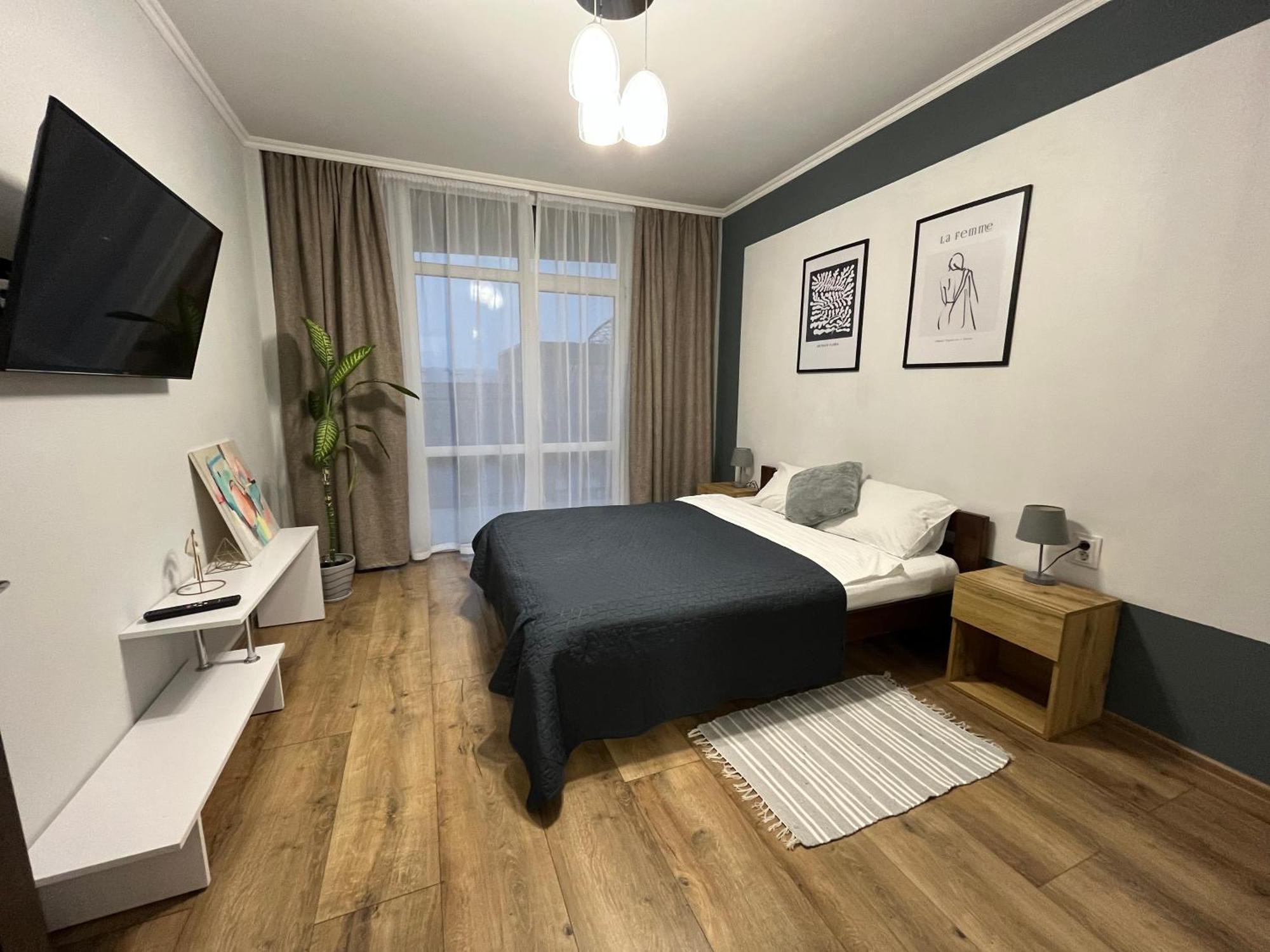 Vip Avalon City Liov Exterior foto
